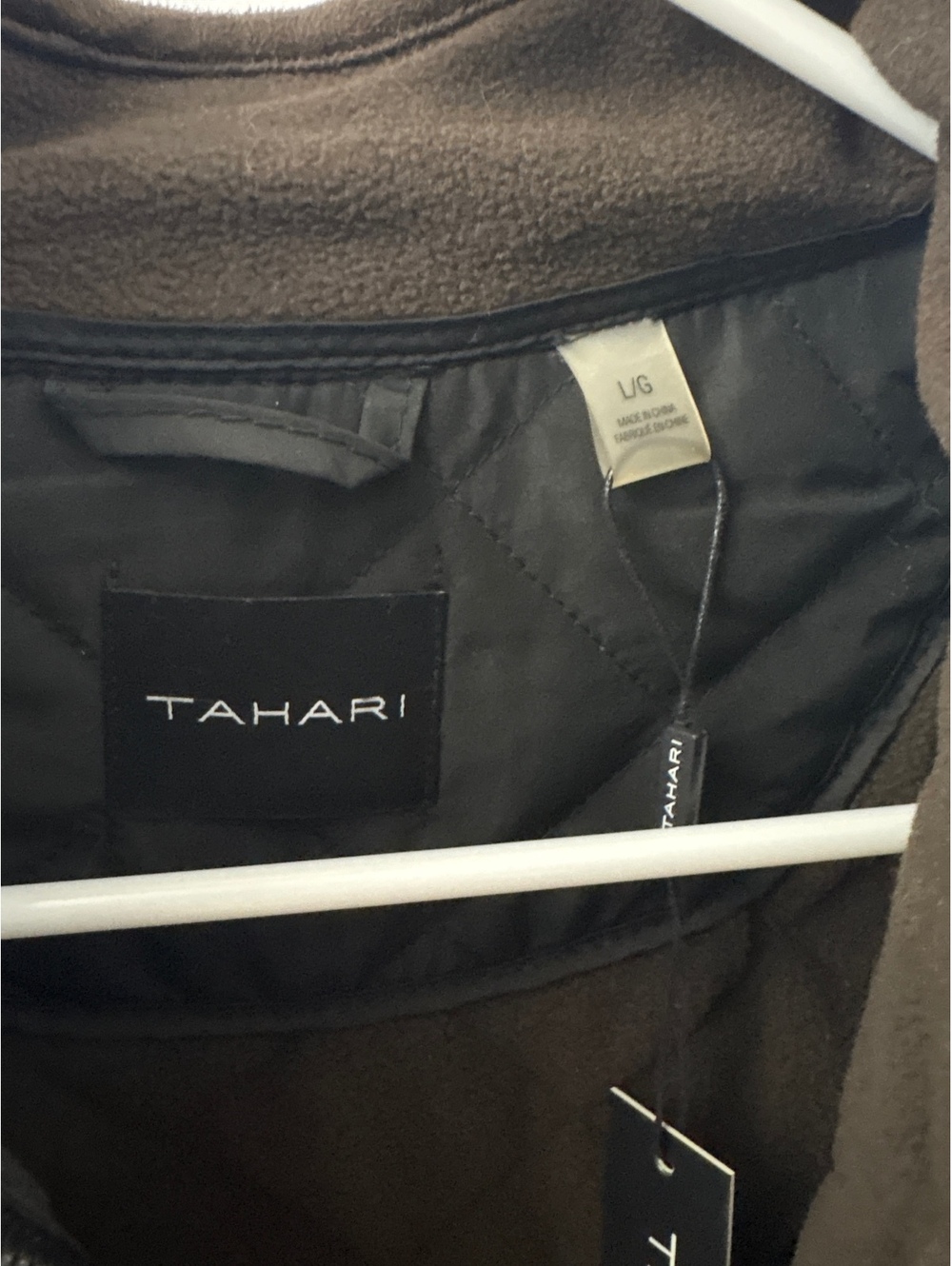 Tahari Black Quilted Sleeveless Vest Large Brand New With Tags - Picture 2 of 5